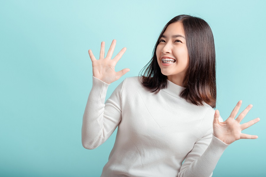 You May Need Orthodontic Treatment Before Obtaining Implants